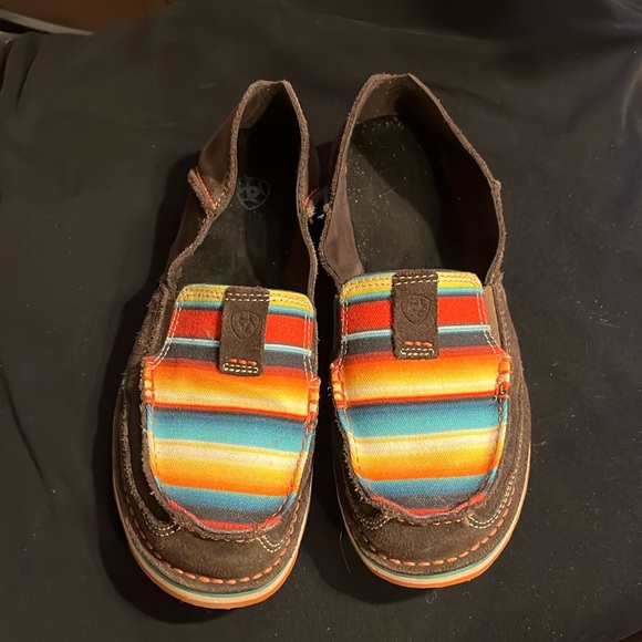 Ariat Shoes - Ariat Womens Chocolate Sunset Serape Cruiser size 8.5
